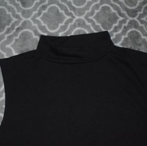 Brit & Bri high neck tanktop